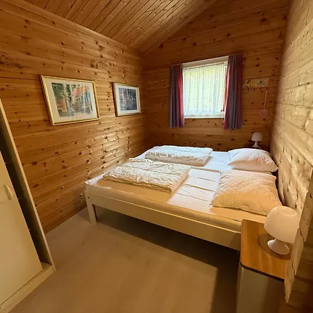 Du Soleil בקתה *